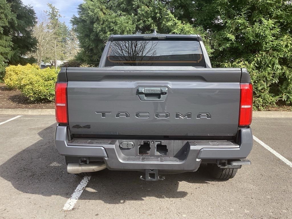Certified 2025 Toyota Tacoma TRD Sport AWD/4WD image 21