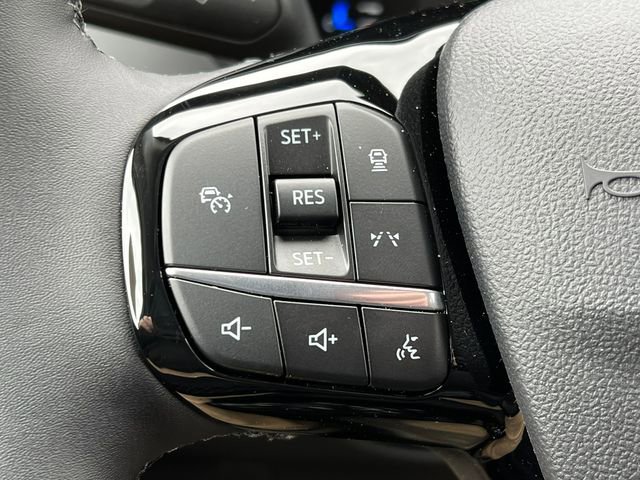 New 2024 Ford Escape SE image 16