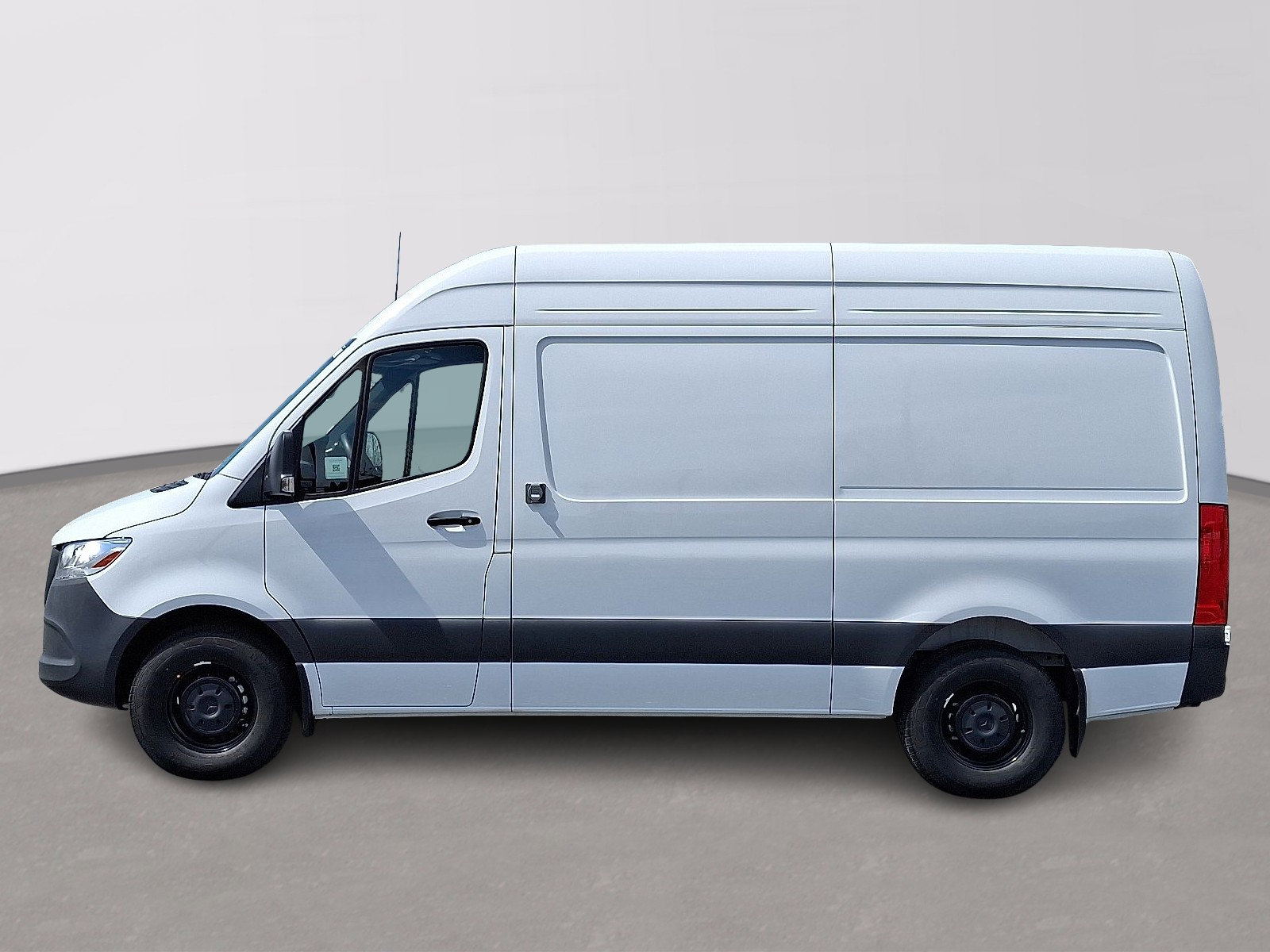 Used 2024 Mercedes-Benz Sprinter 2500 image 7