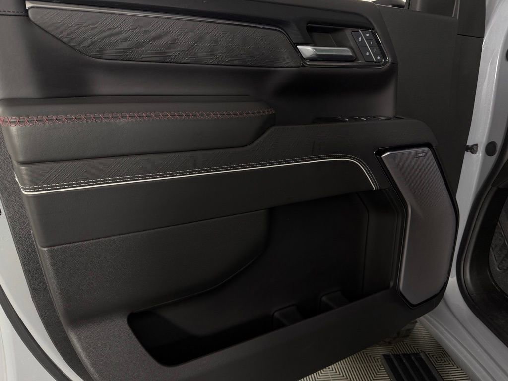 Used 2024 GMC Sierra 2500 AT4X image 26