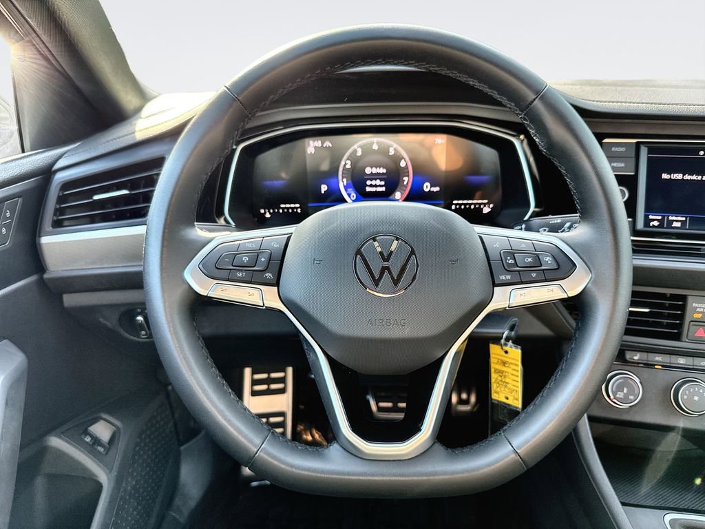 Used 2024 Volkswagen Jetta Sport FWD image 11