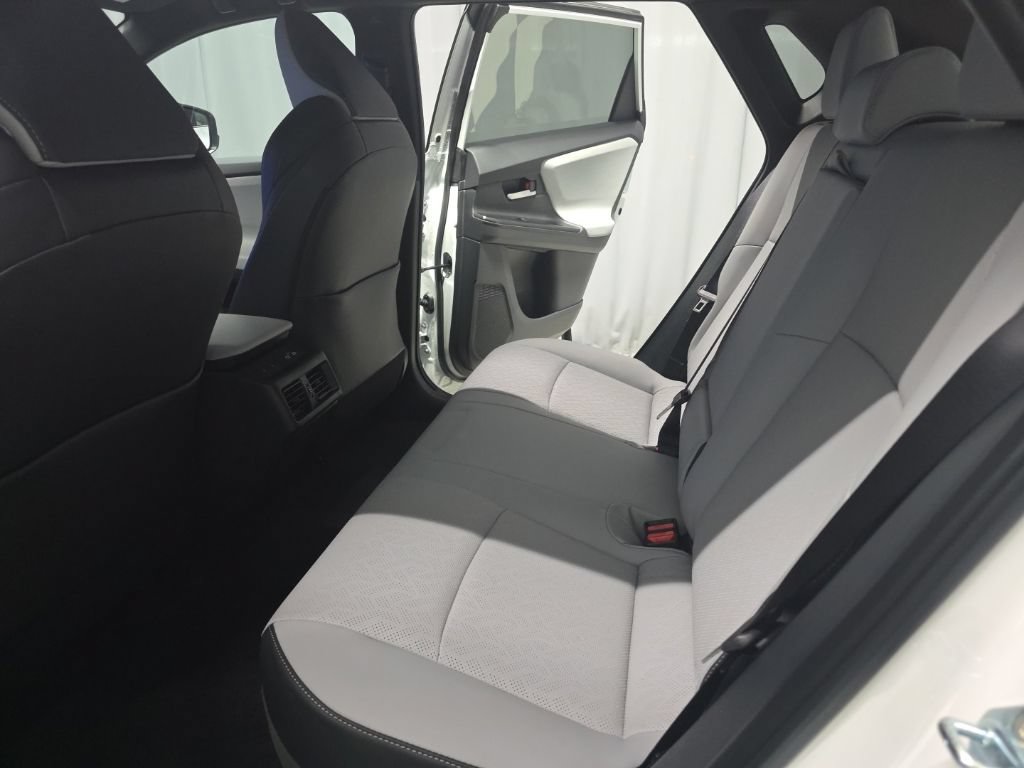 New 2026 Subaru Solterra w/ Limited Package AWD/4WD image 9