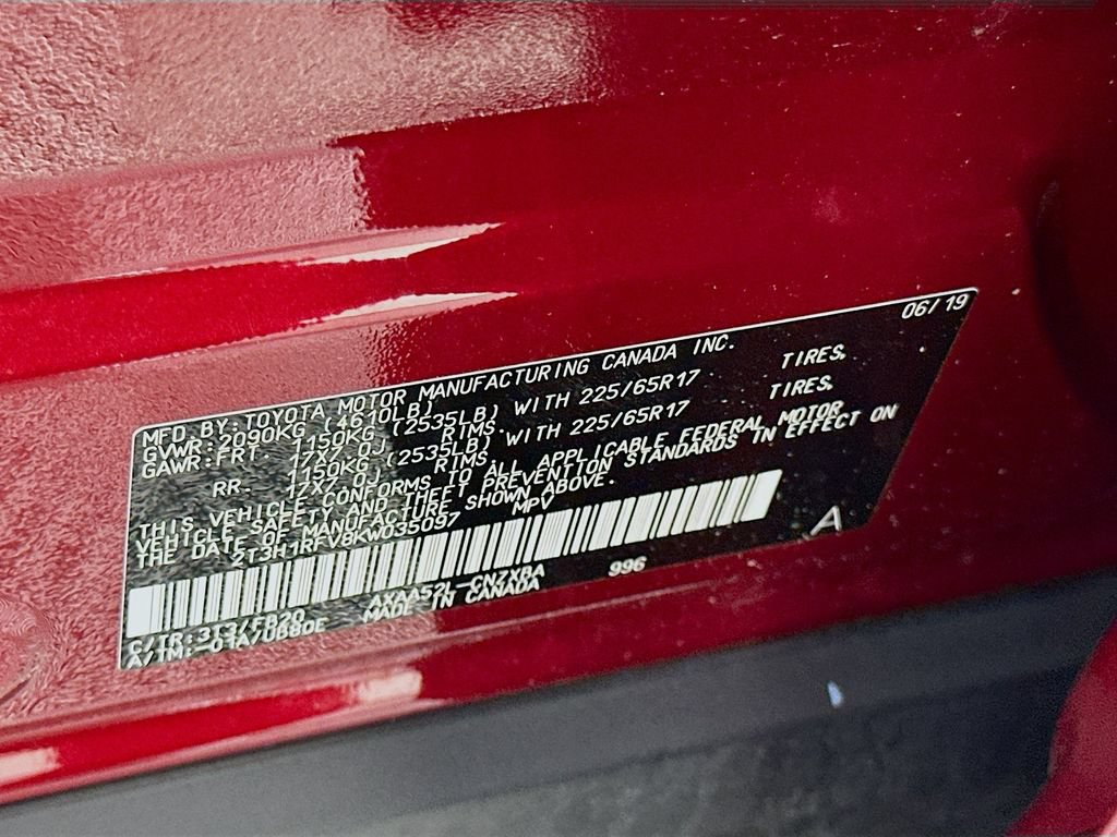 Used 2019 Toyota RAV4 LE FWD image 30