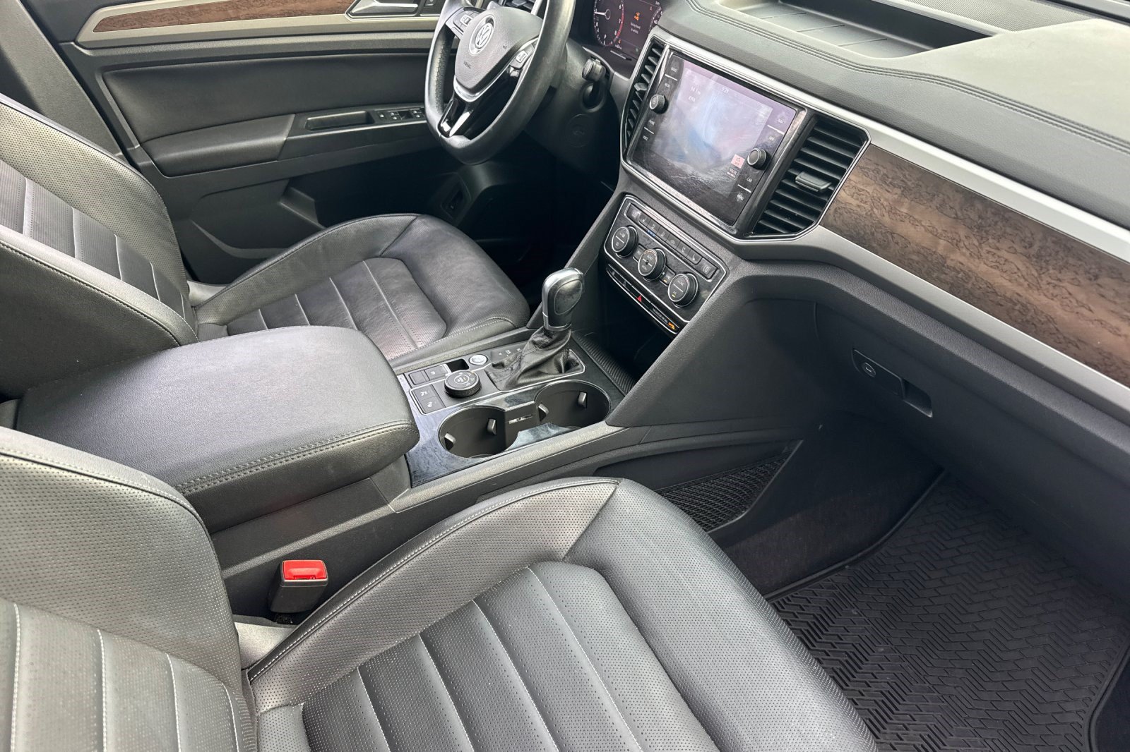 Used 2019 Volkswagen Atlas SEL Premium AWD/4WD image 33