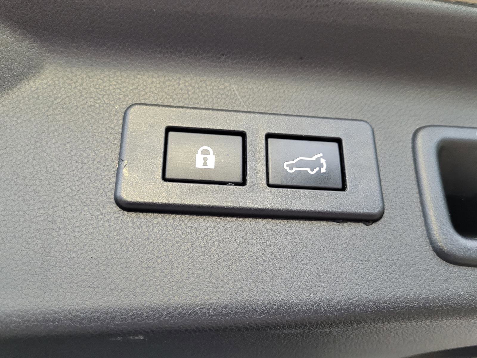 Certified 2025 Subaru Forester Premium AWD/4WD image 20