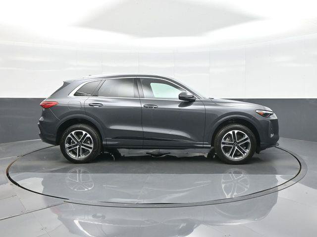 Used 2025 Audi Q5 Premium w/ Convenience Package AWD/4WD image 8
