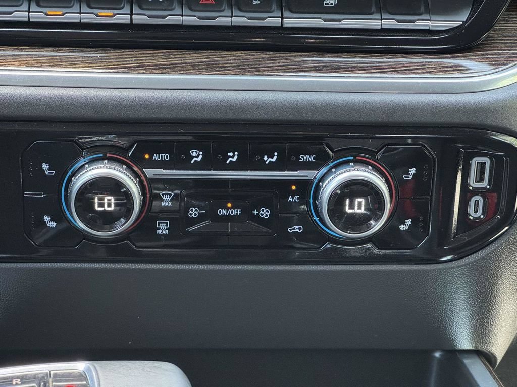 Used 2023 GMC Sierra 1500 Elevation w/ Preferred Package AWD/4WD image 6