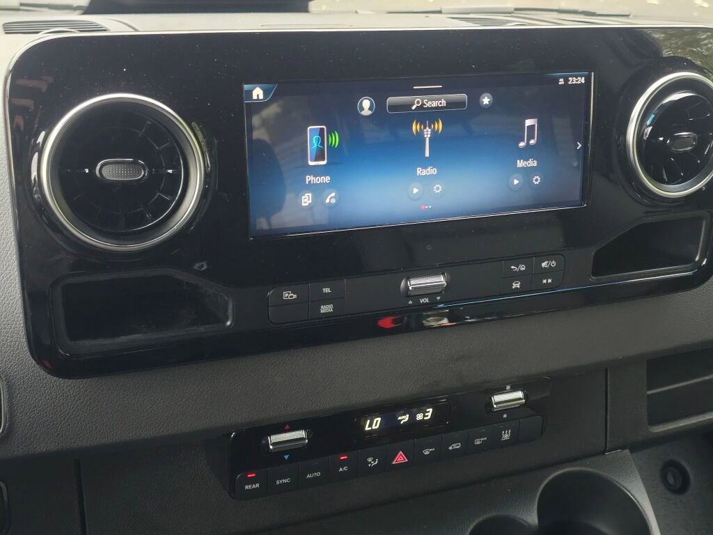 New 2025 Mercedes-Benz Sprinter 2500 image 29