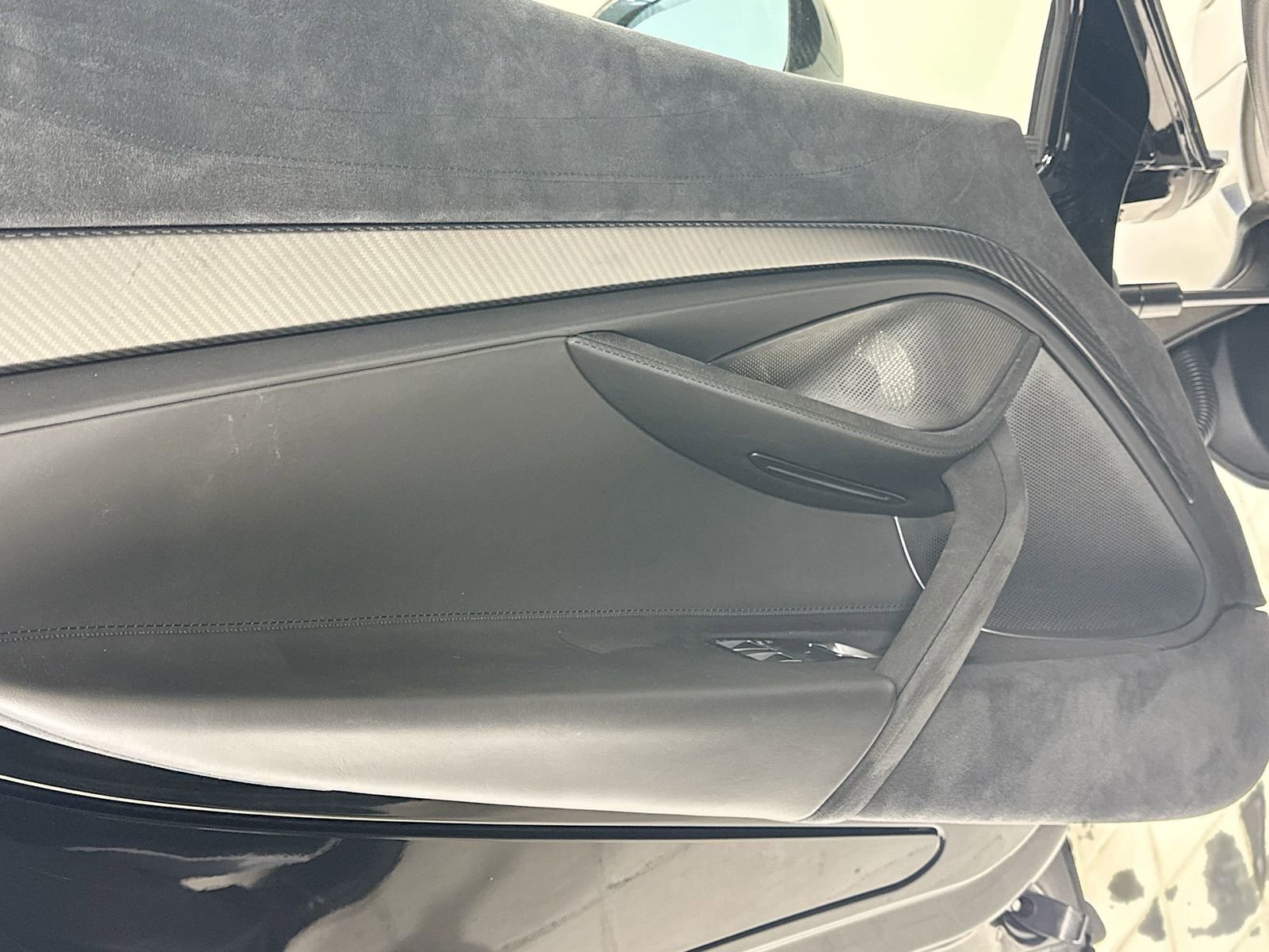 Used 2024 McLaren 750S image 15