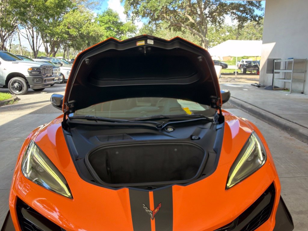 Used 2023 Chevrolet Corvette Z06 w/ Z07 Performance Package RWD image 27