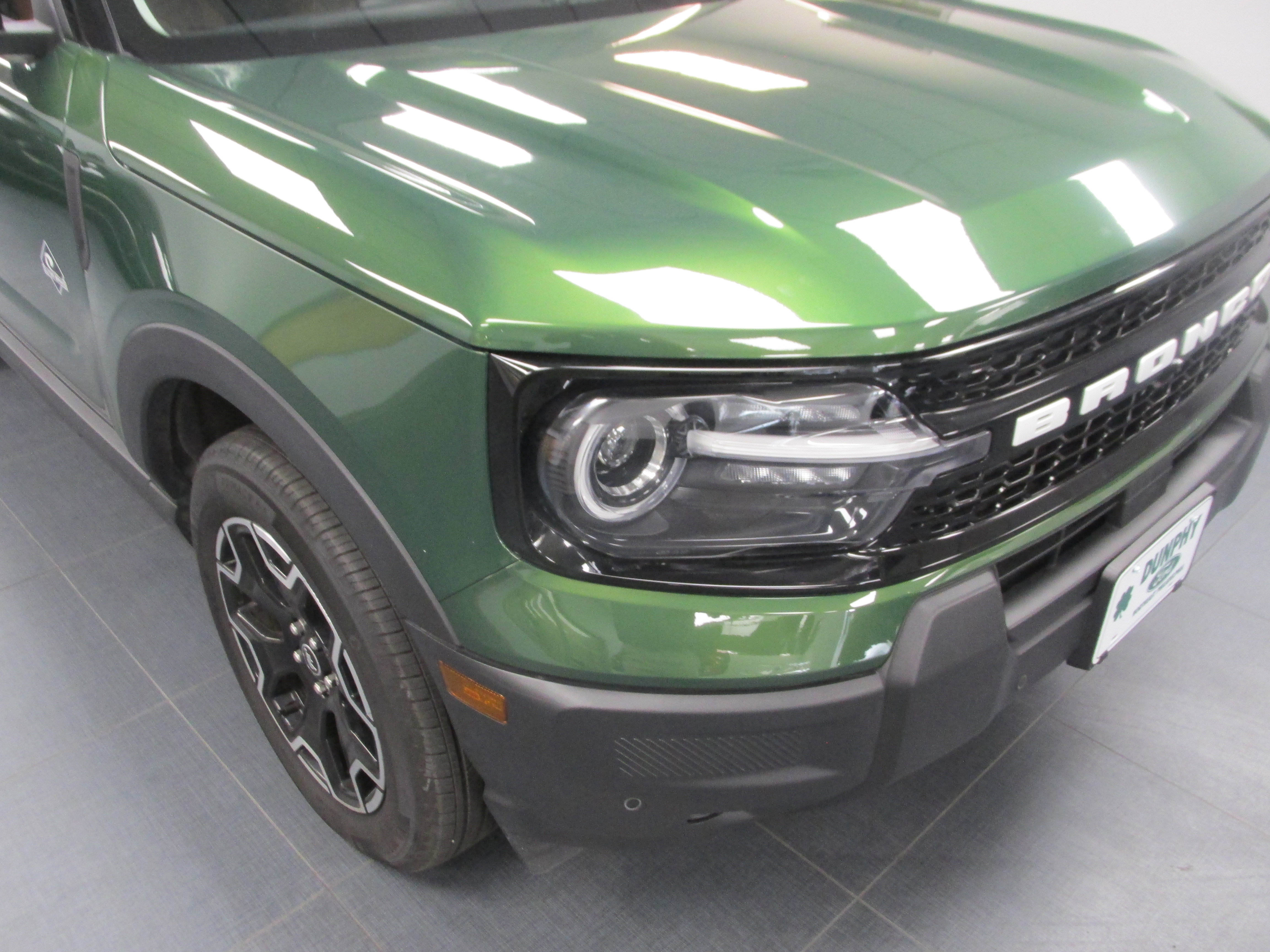 Used 2025 Ford Bronco Sport Outer Banks w/ Outer Banks Tech Package+ AWD/4WD image 9