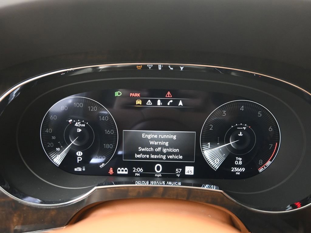 Used 2021 Bentley Bentayga image 19