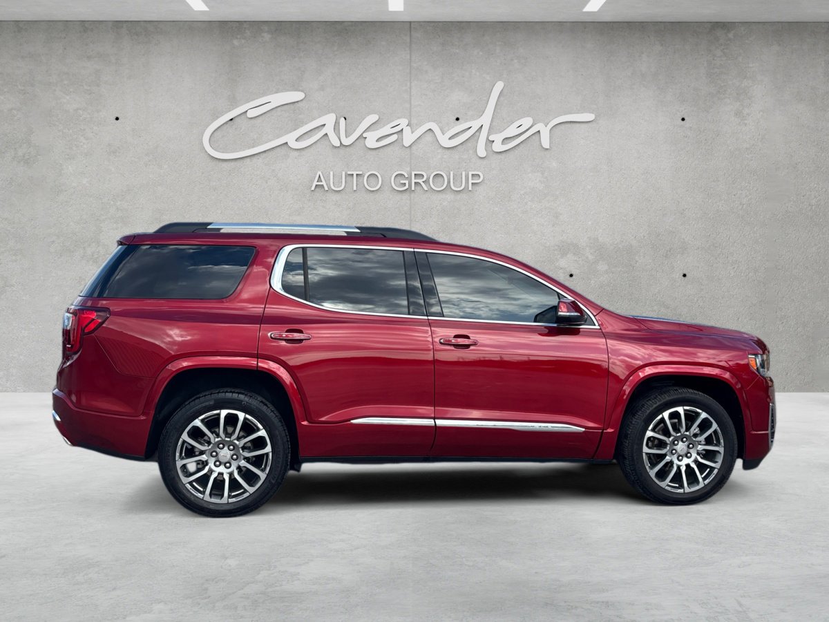 Used 2023 GMC Acadia Denali w/ Denali Ultimate Package image 17