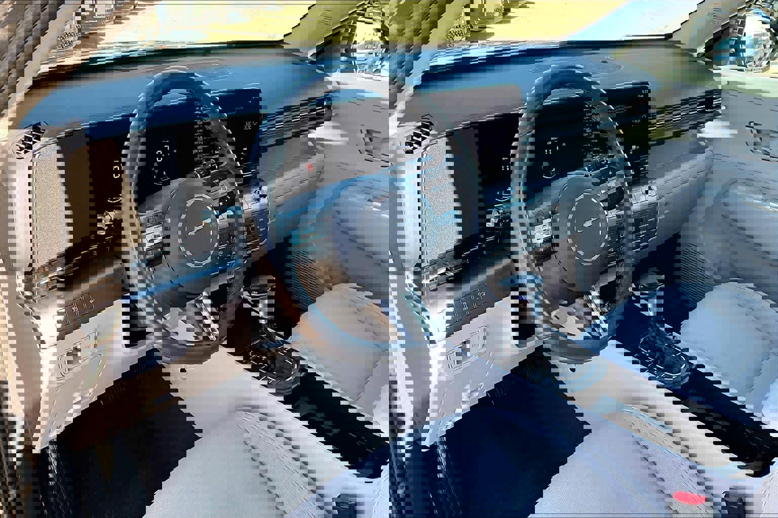 Used 2024 Hyundai Kona SEL image 16