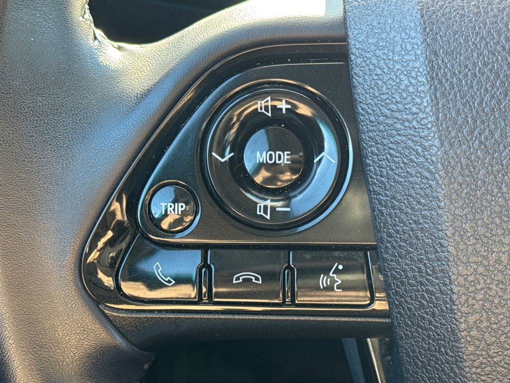 Used 2020 Toyota Prius Prime XLE image 37