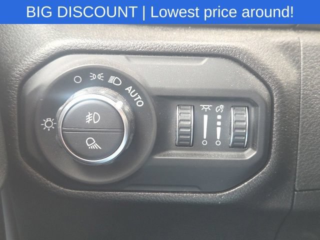 Used 2022 Jeep Gladiator Overland w/ LED Lighting Group AWD/4WD image 26