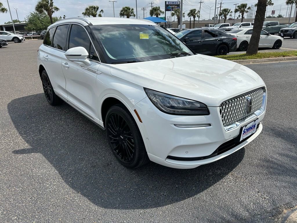 Used 2022 Lincoln Corsair Reserve w/ Luxury Package FWD image 8