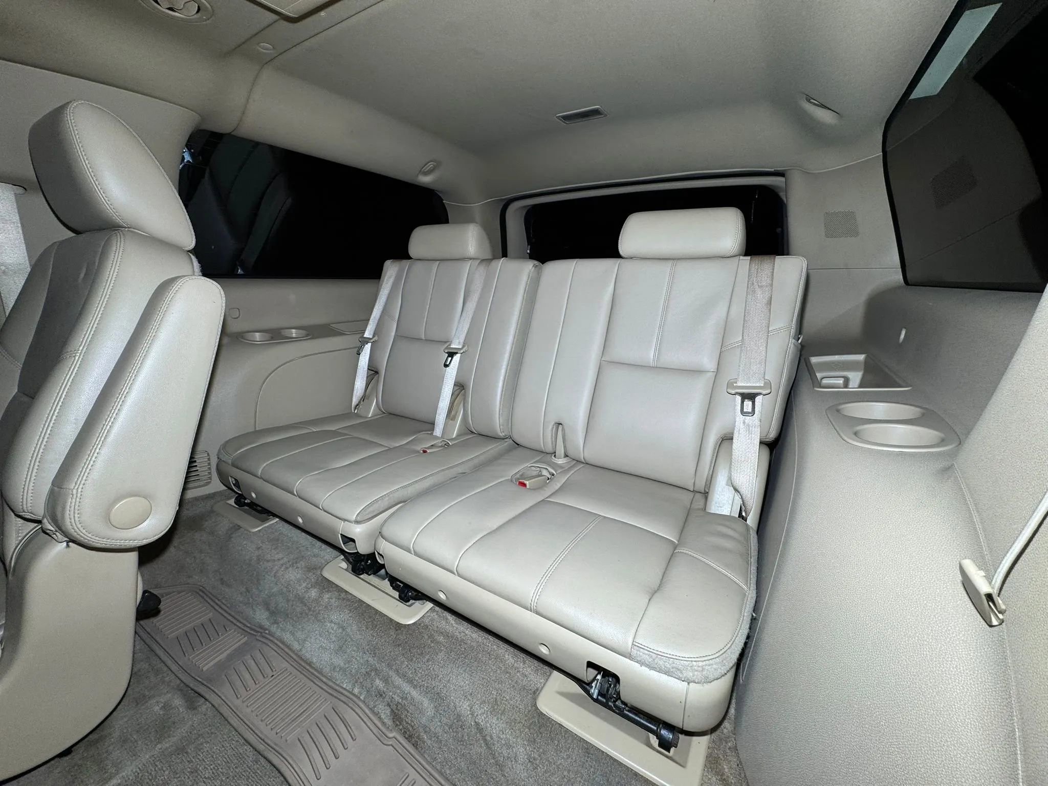 Used 2012 Chevrolet Suburban LTZ image 50