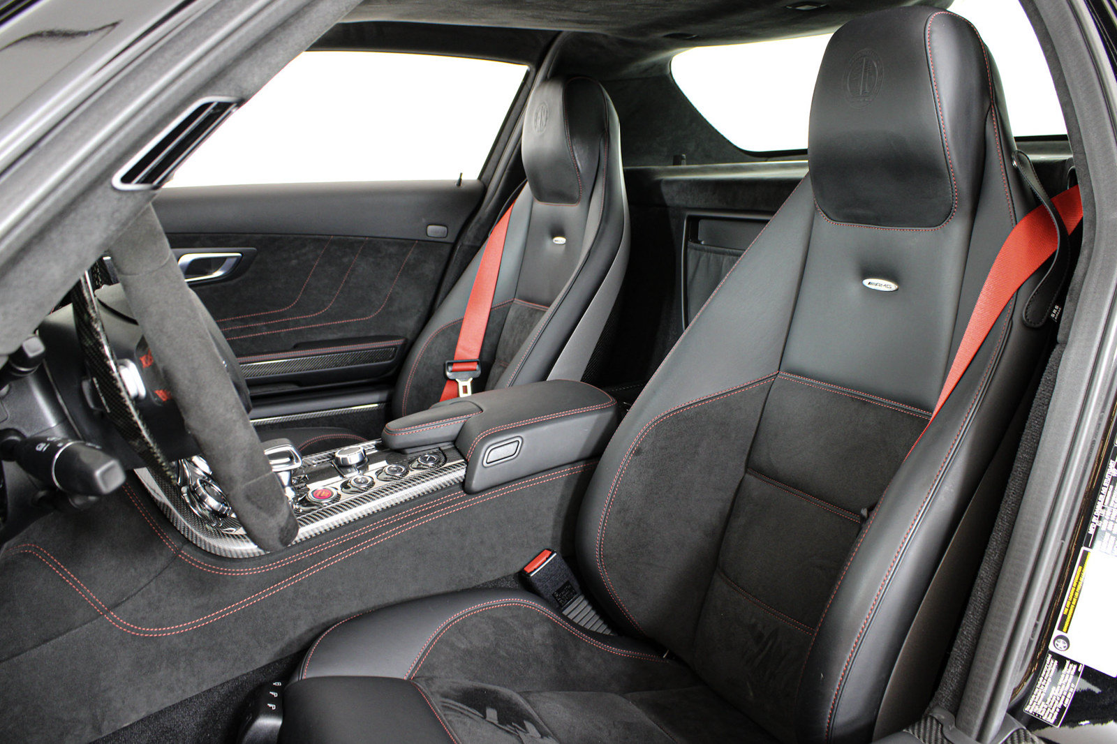 Used 2014 Mercedes-Benz SLS AMG Black Series image 33