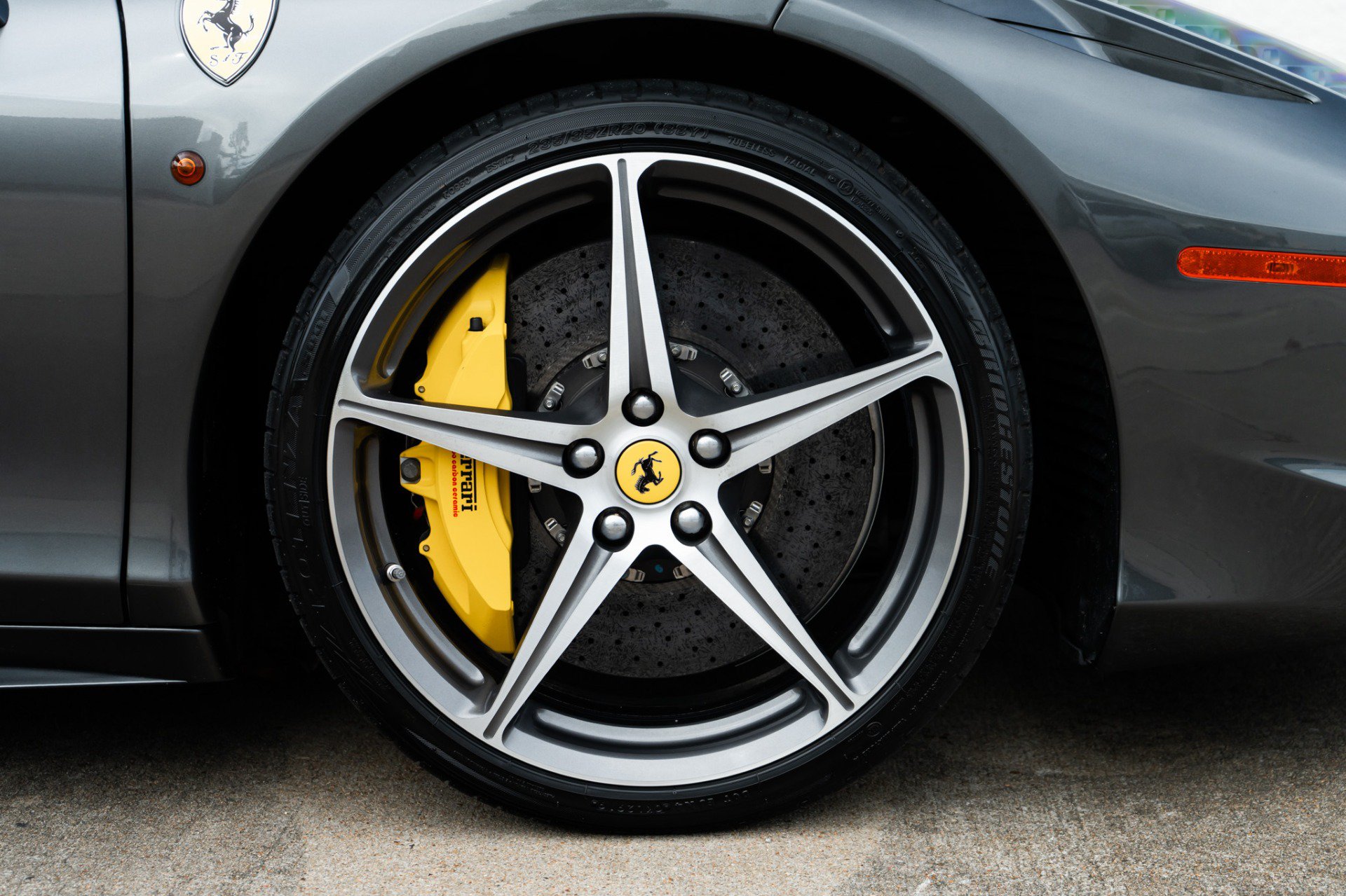 Used 2013 Ferrari 458 Italia Coupe RWD image 35