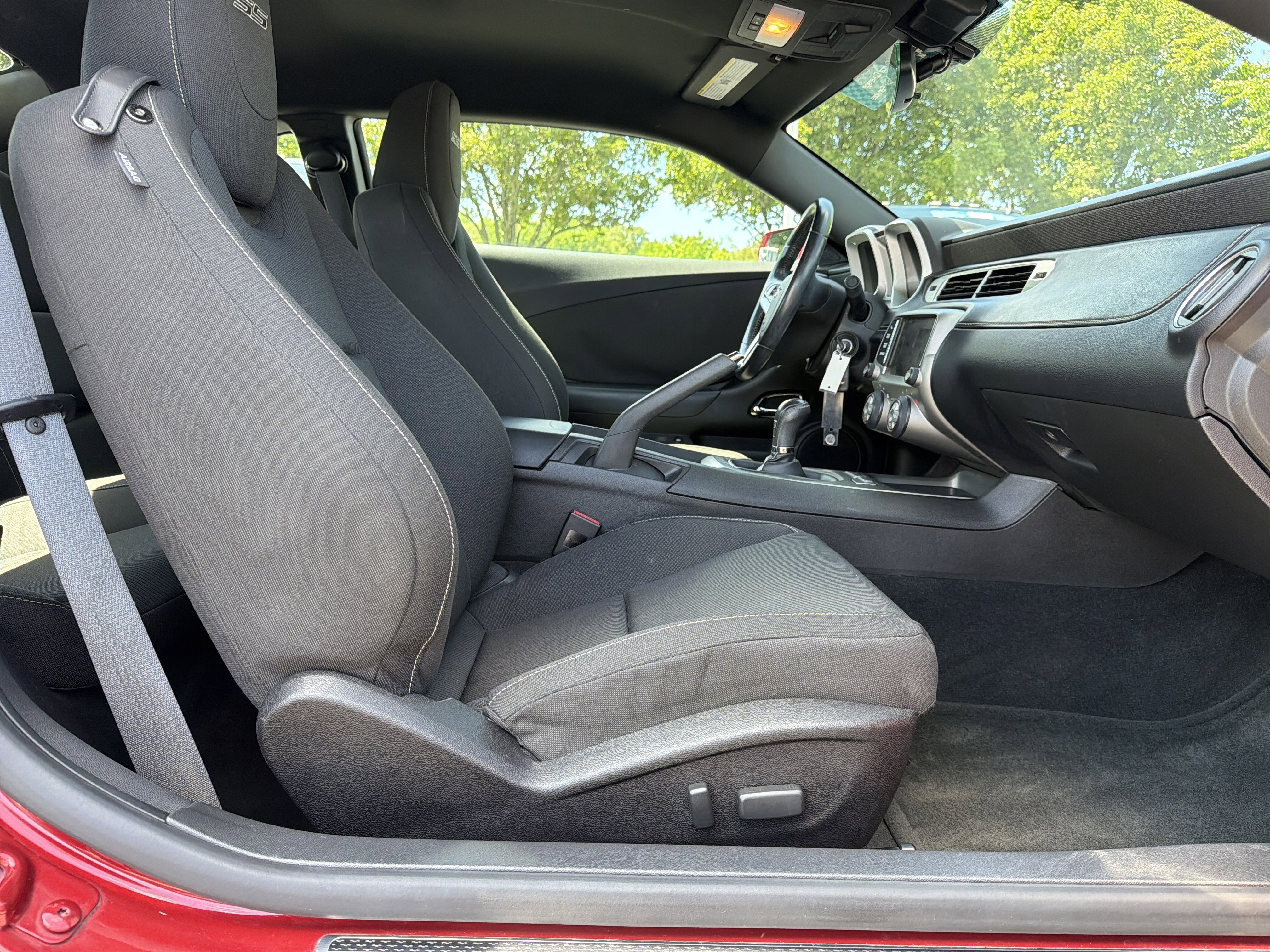 Used 2015 Chevrolet Camaro SS RWD image 31