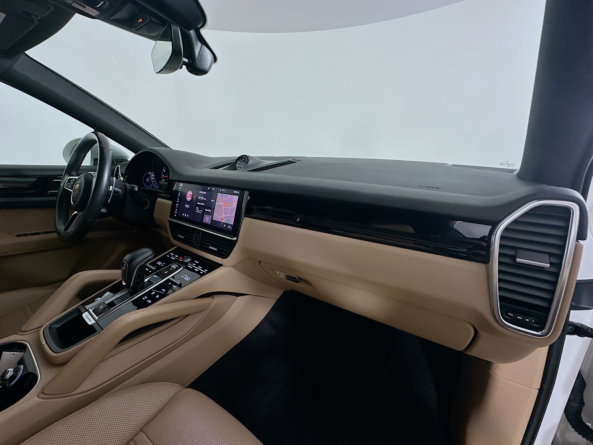 Used 2021 Porsche Cayenne Coupe image 42