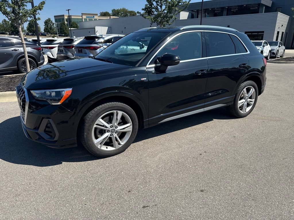 Used 2020 Audi Q3 2.0T Premium AWD/4WD image 9