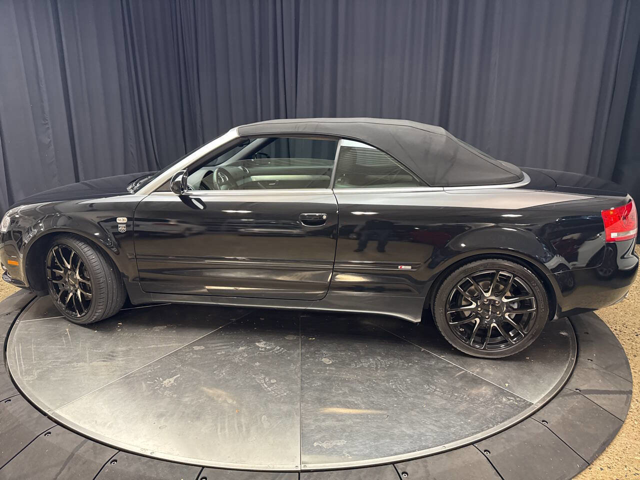 Used 2009 Audi A4 2.0T image 4