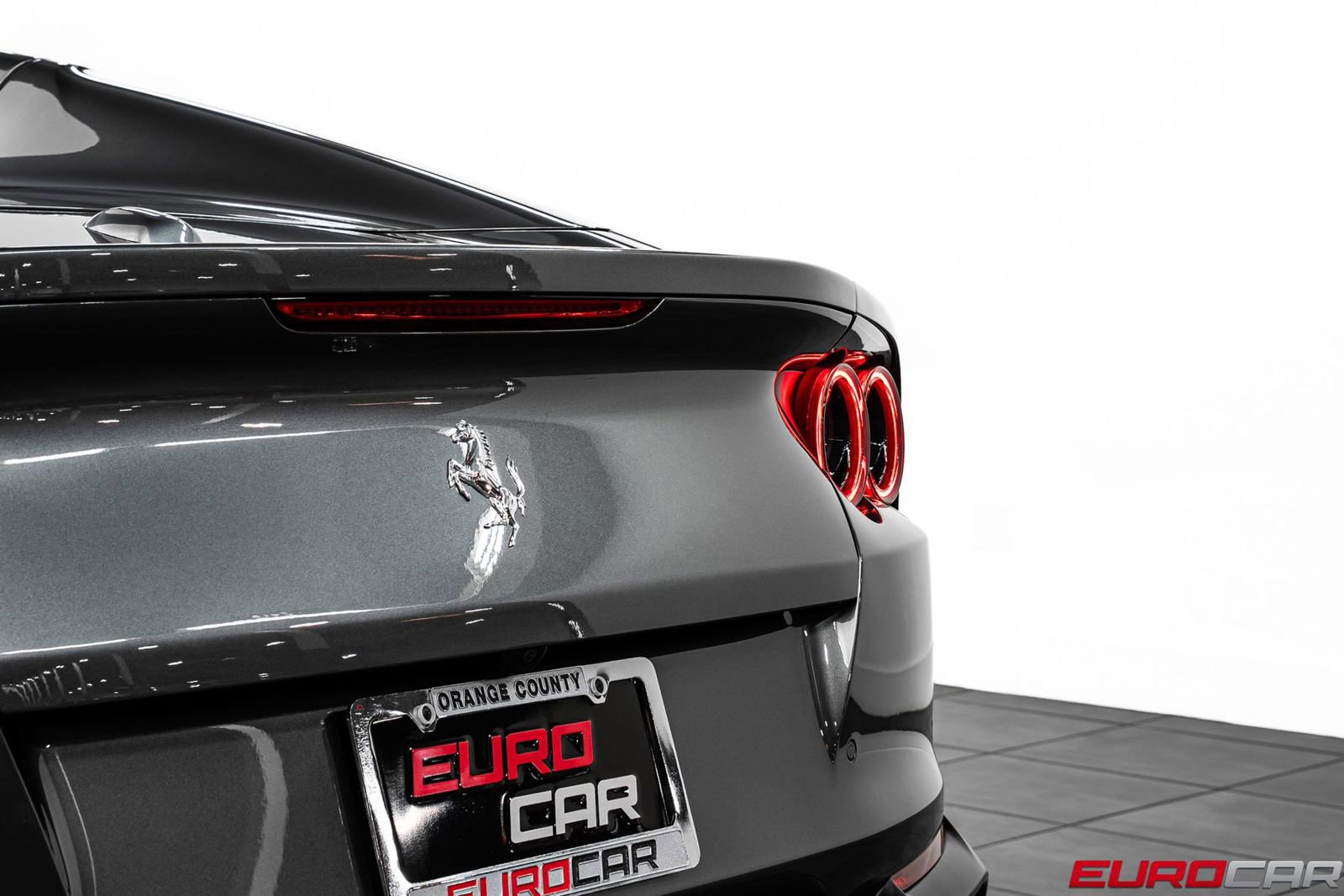Used 2021 Ferrari 812 GTS RWD image 23