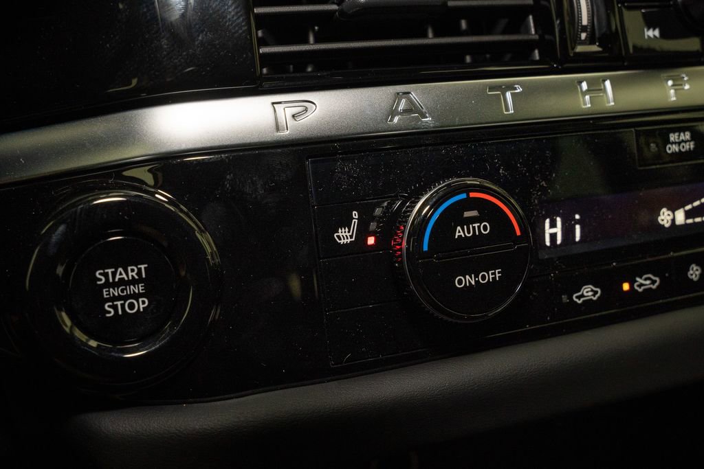 New 2026 Nissan Pathfinder SV image 17