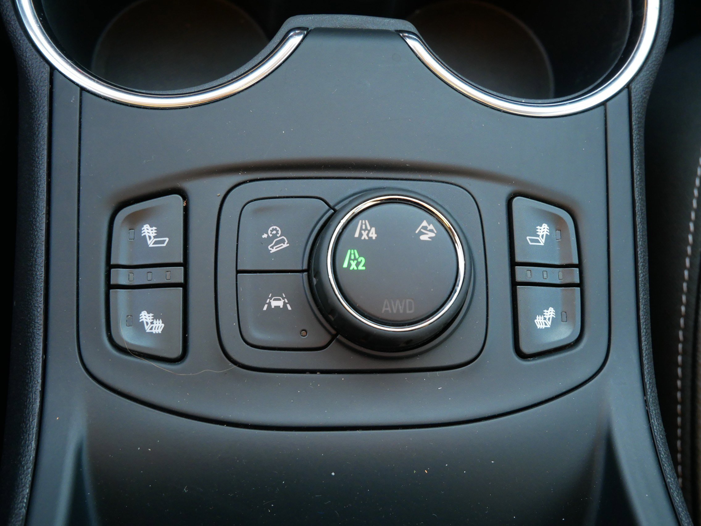 Used 2023 GMC Terrain SLT image 30