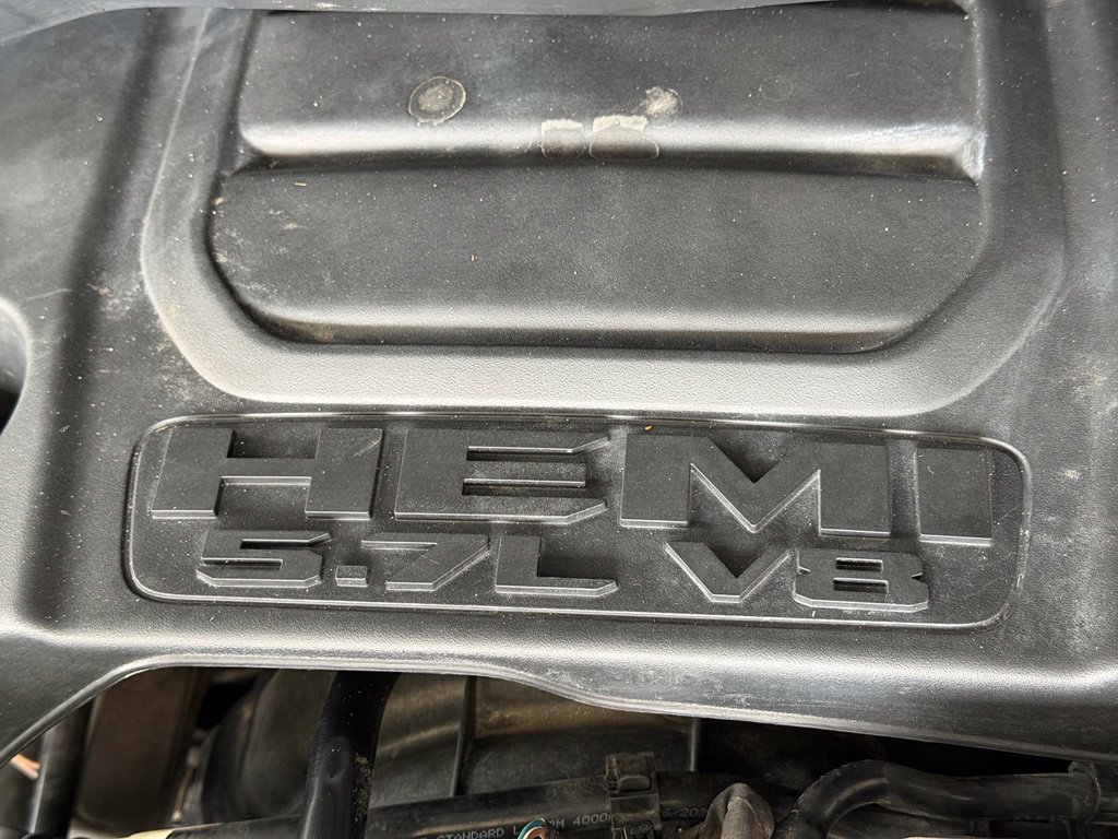 Used 2023 RAM 1500 Laramie AWD/4WD image 15