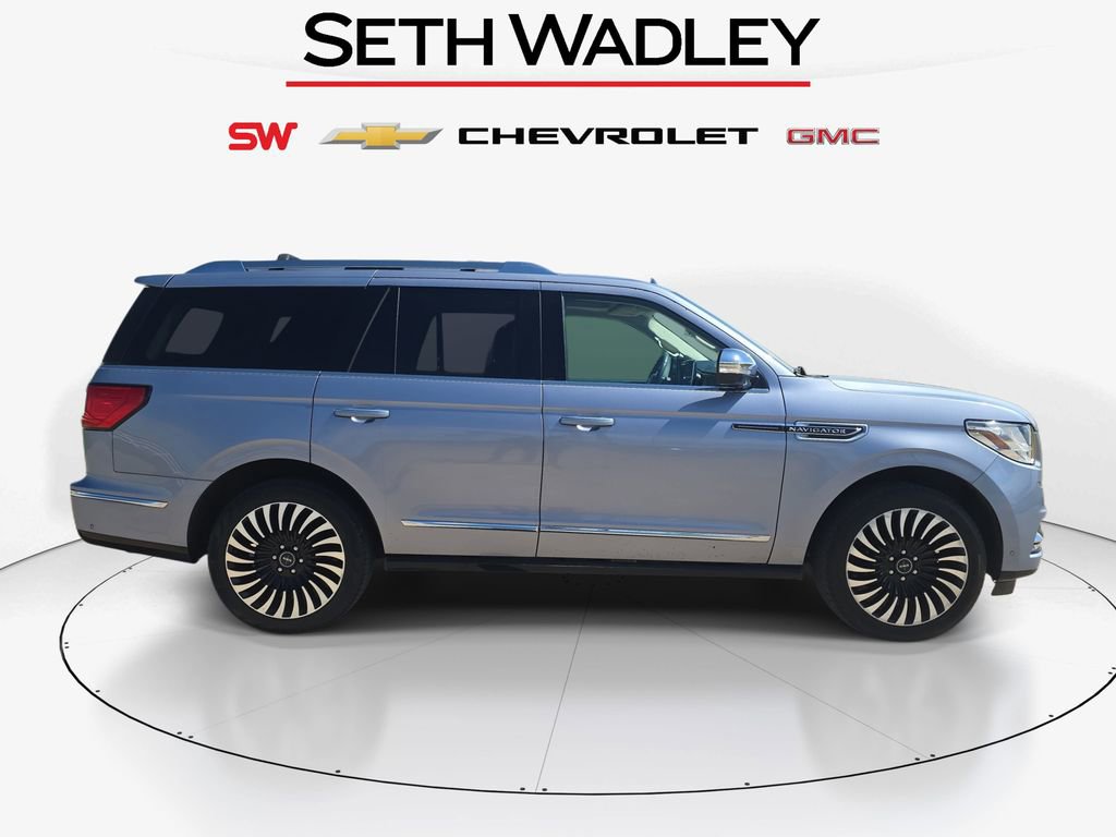 Used 2021 Lincoln Navigator Black Label w/ Cargo Convenience Package AWD/4WD image 8