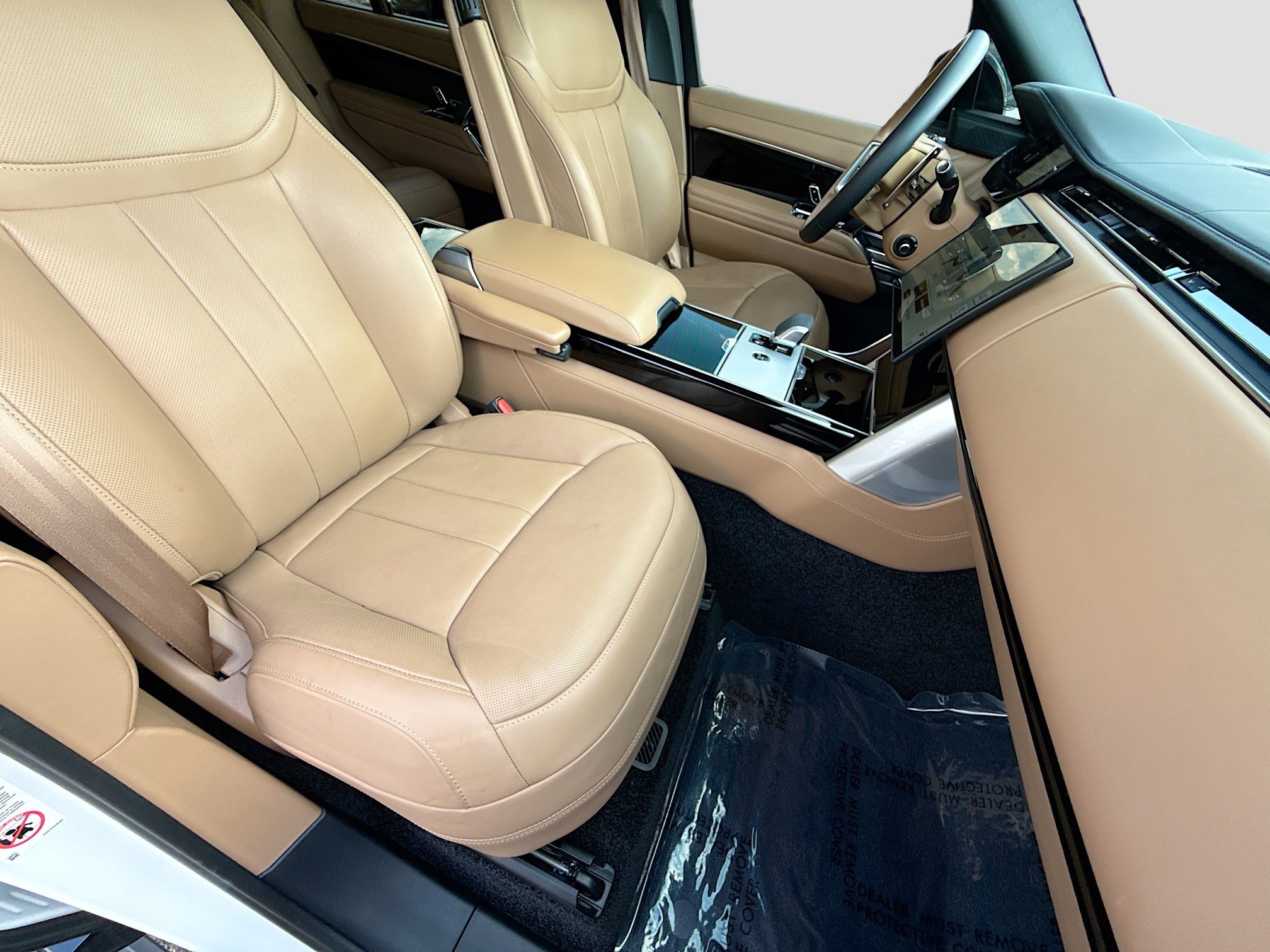 Used 2025 Land Rover Range Rover Long Wheelbase Autobiography image 15