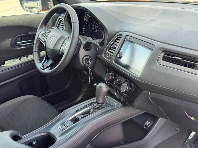 Certified 2022 Honda HR-V Sport image 9