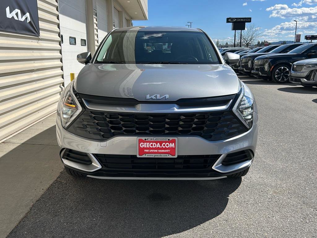 New 2025 Kia Sportage LX image 2