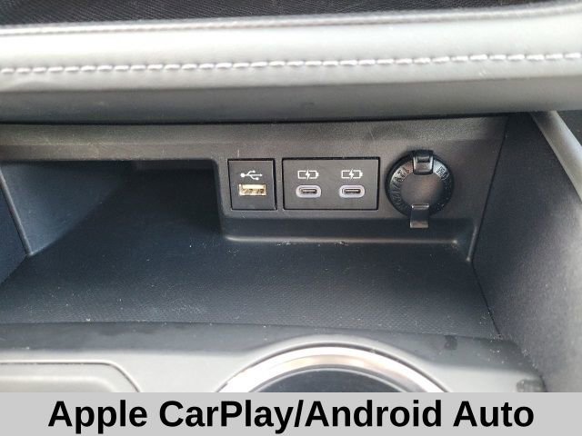 Used 2023 Toyota Highlander L image 8