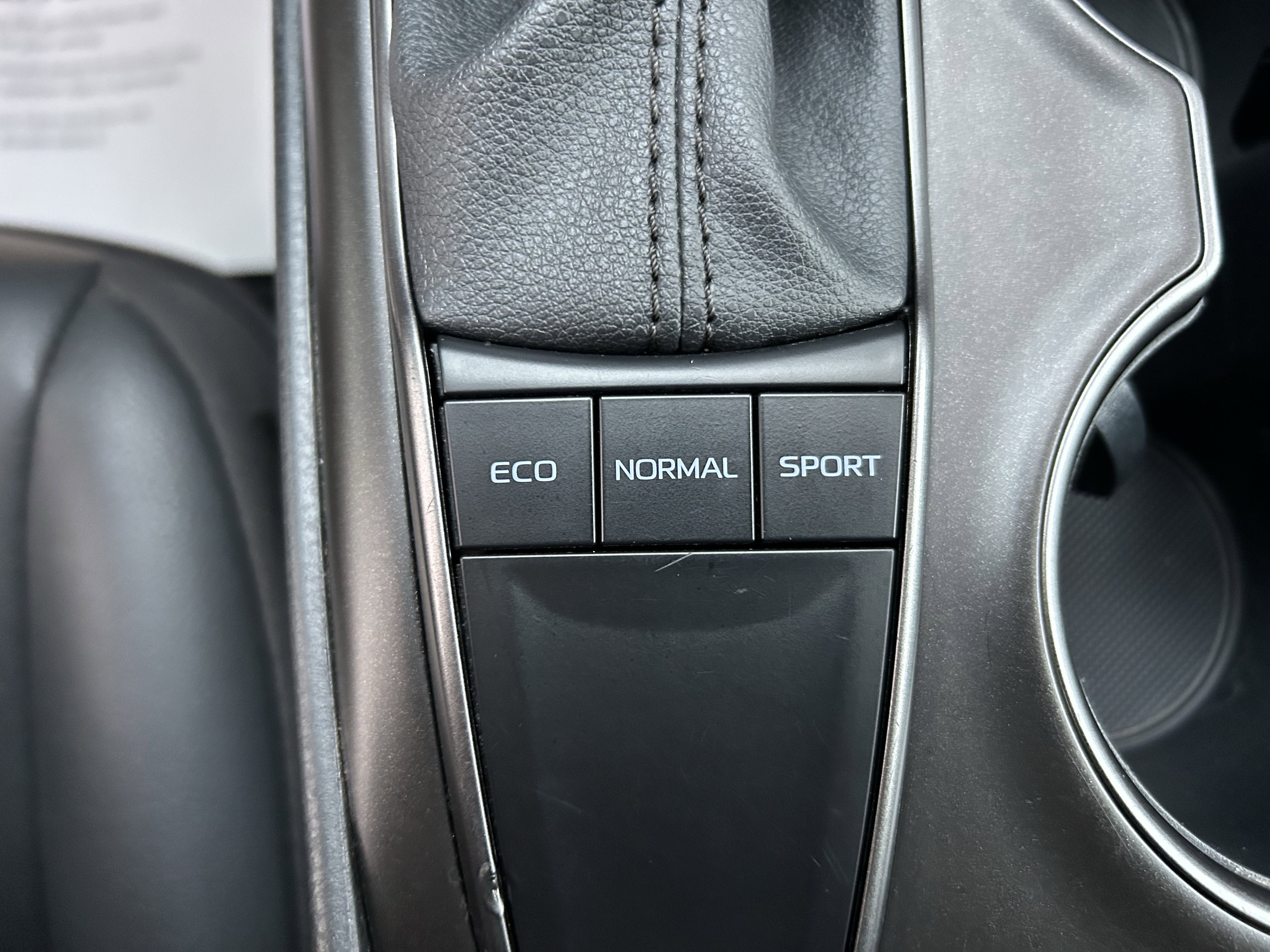 Certified 2023 Toyota Camry SE image 29