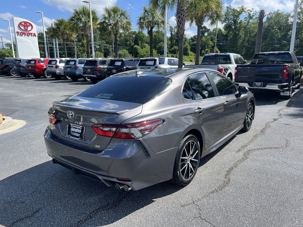 Used 2023 Toyota Camry SE FWD image 10