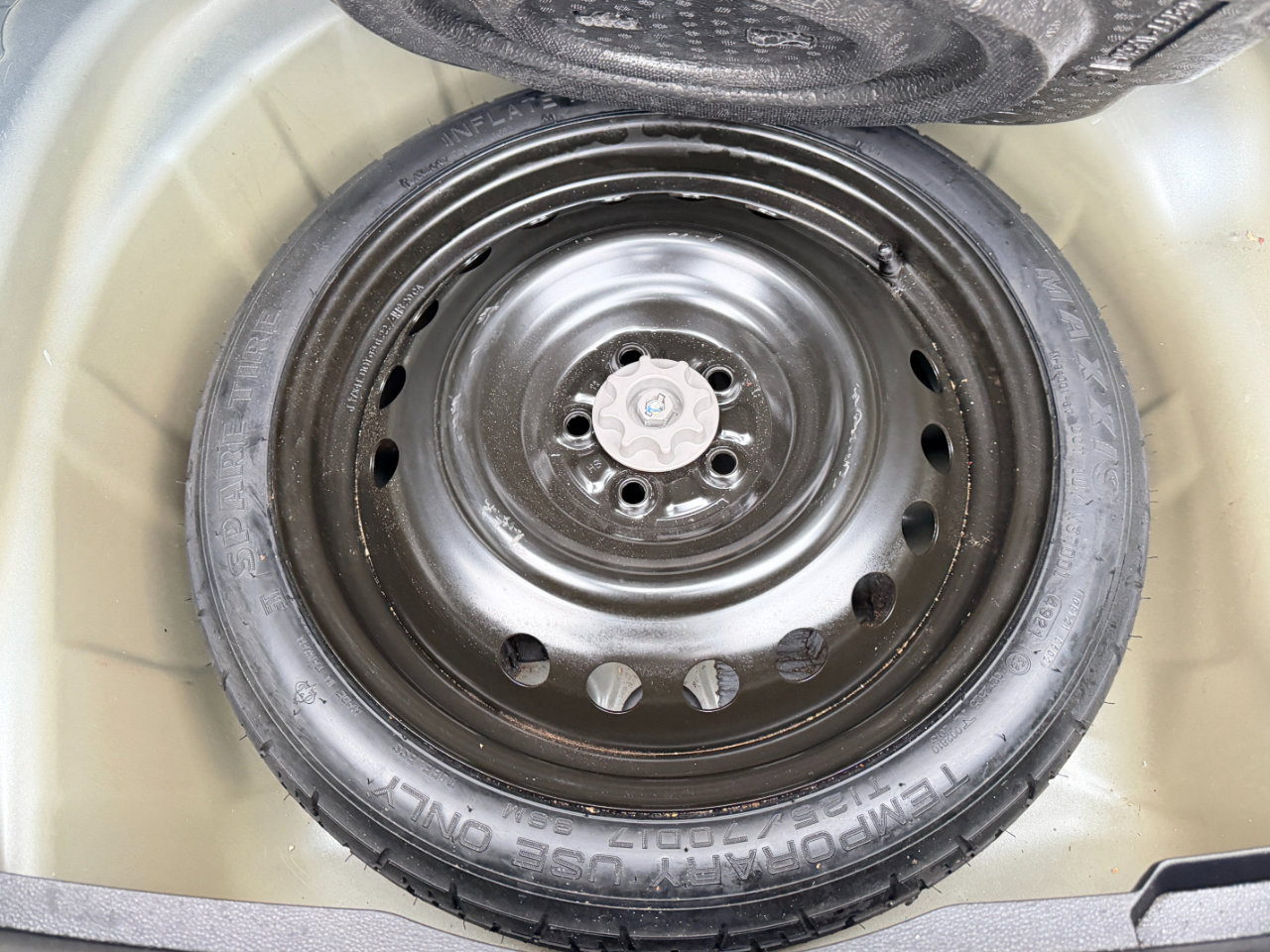 Used 2022 Toyota Corolla LE image 31