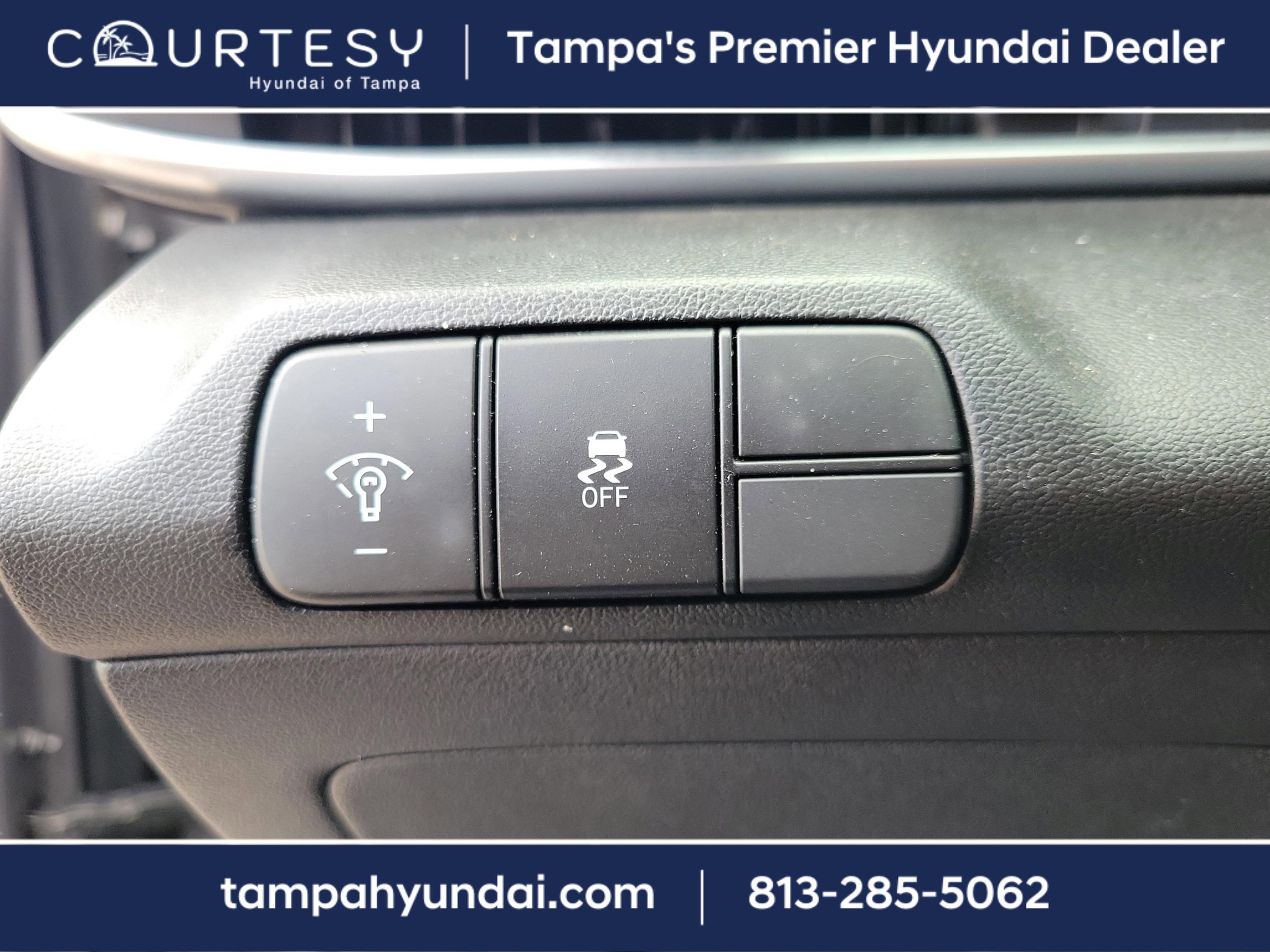 Certified 2024 Hyundai Elantra SEL image 14