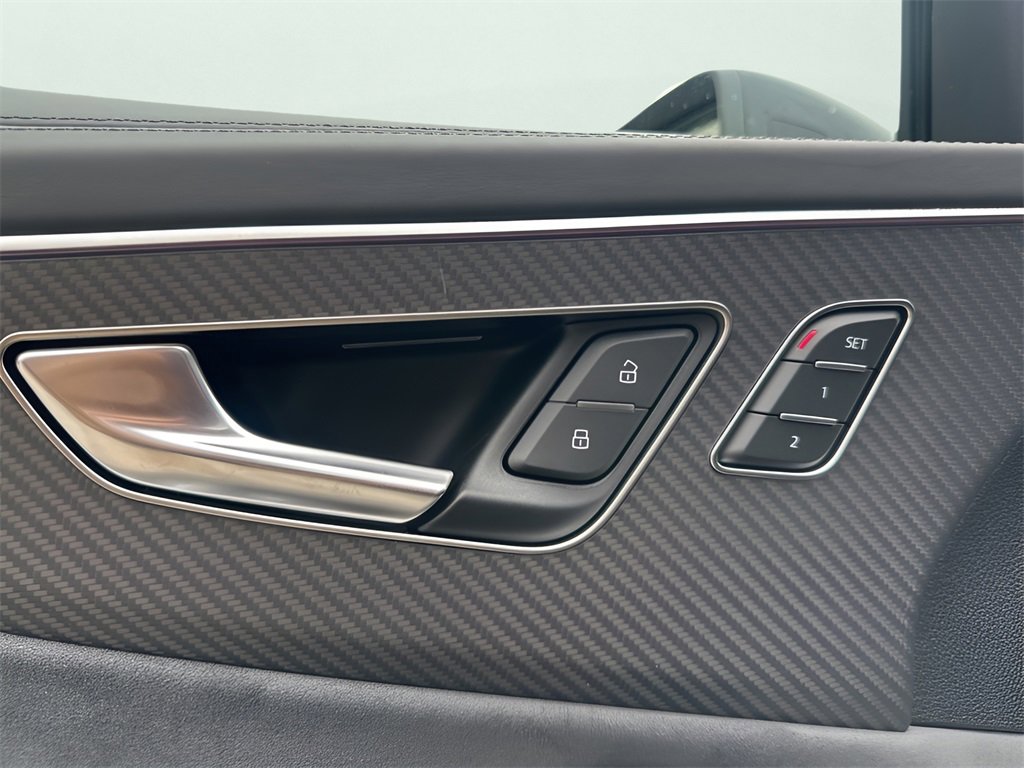 New 2026 Audi Q8 Prestige image 21