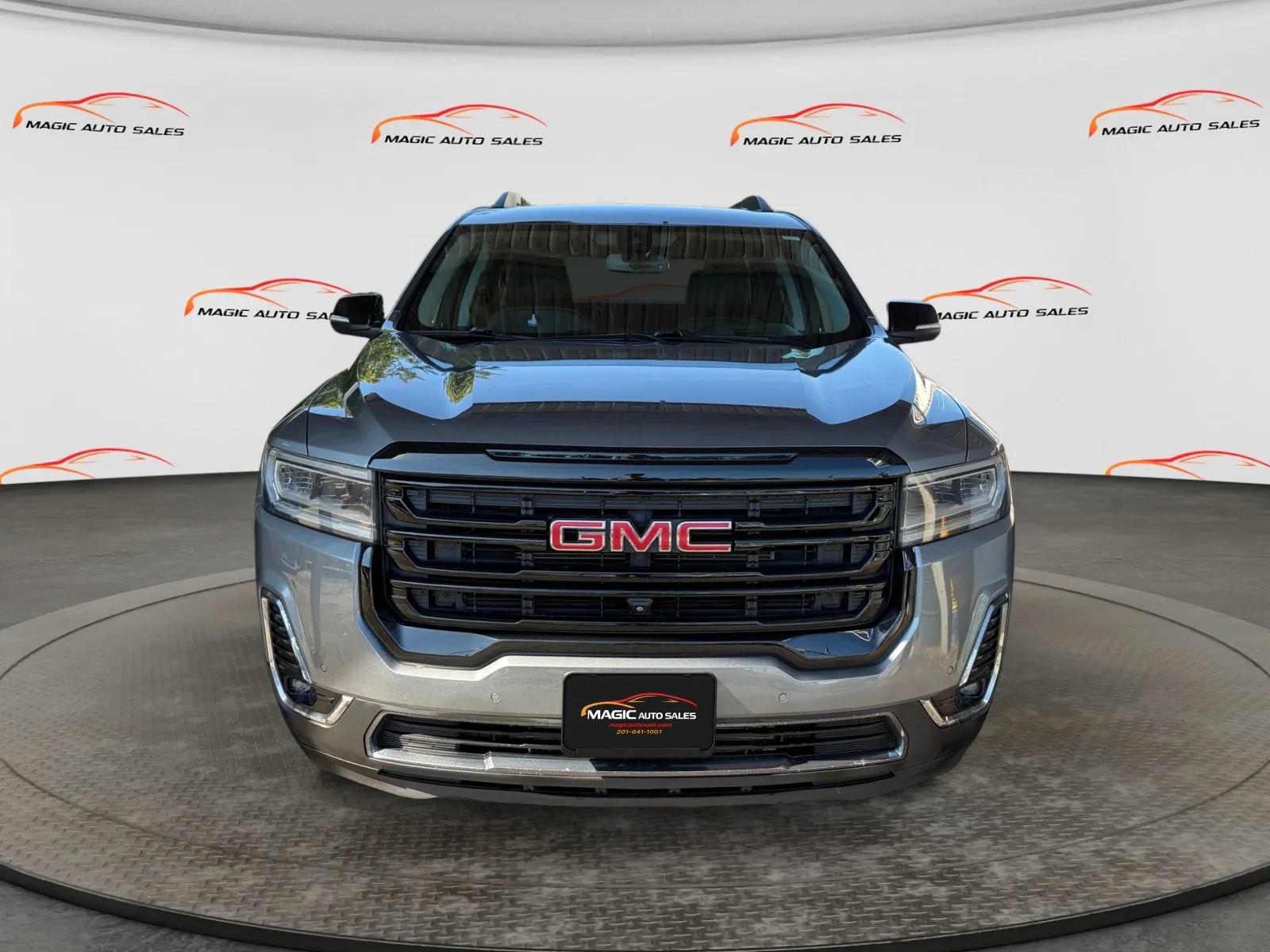 Used 2022 GMC Acadia AT4 w/ Technology Package AWD/4WD image 3