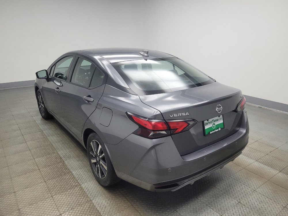 Used 2021 Nissan Versa SV image 5