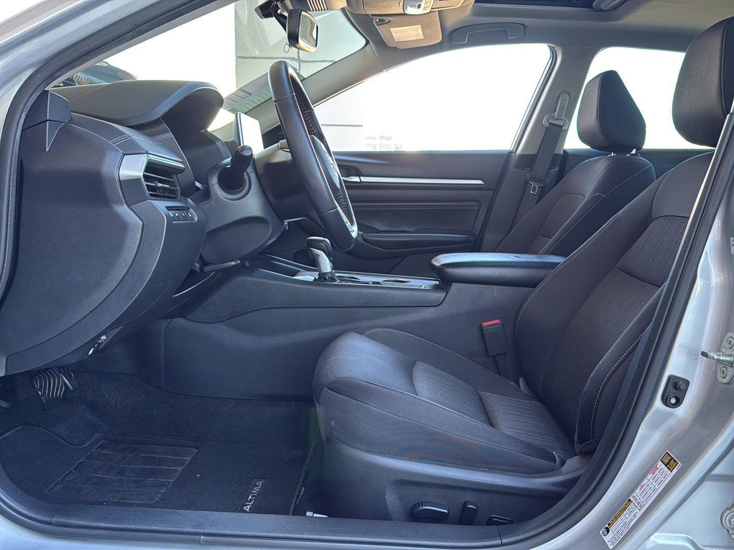 Used 2019 Nissan Altima 2.5 SV image 17