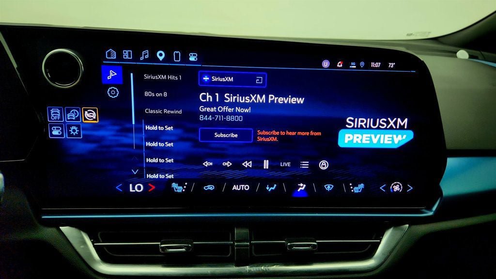 Used 2024 Chevrolet Equinox EV LT w/ Active Safety Package 3 FWD image 17
