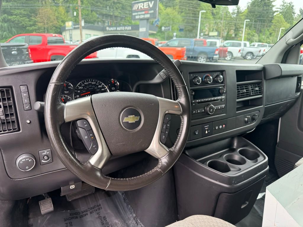 Used 2014 Chevrolet Express 3500 RWD image 13