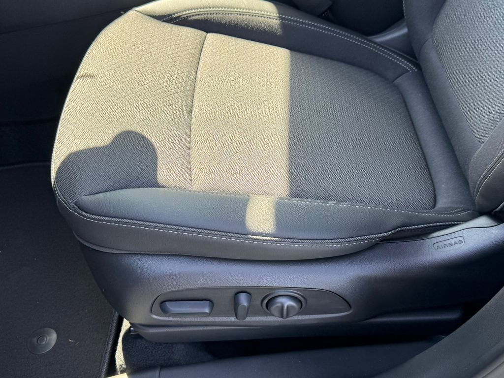 New 2026 Buick Encore GX Preferred AWD/4WD image 18