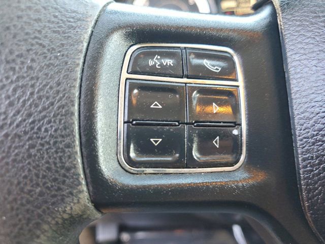 Used 2020 RAM 1500 Classic SLT image 27