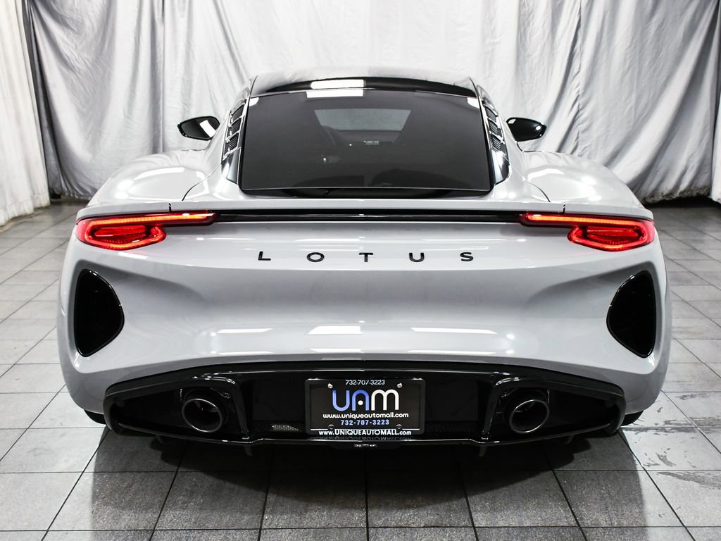 Used 2025 Lotus Emira image 5